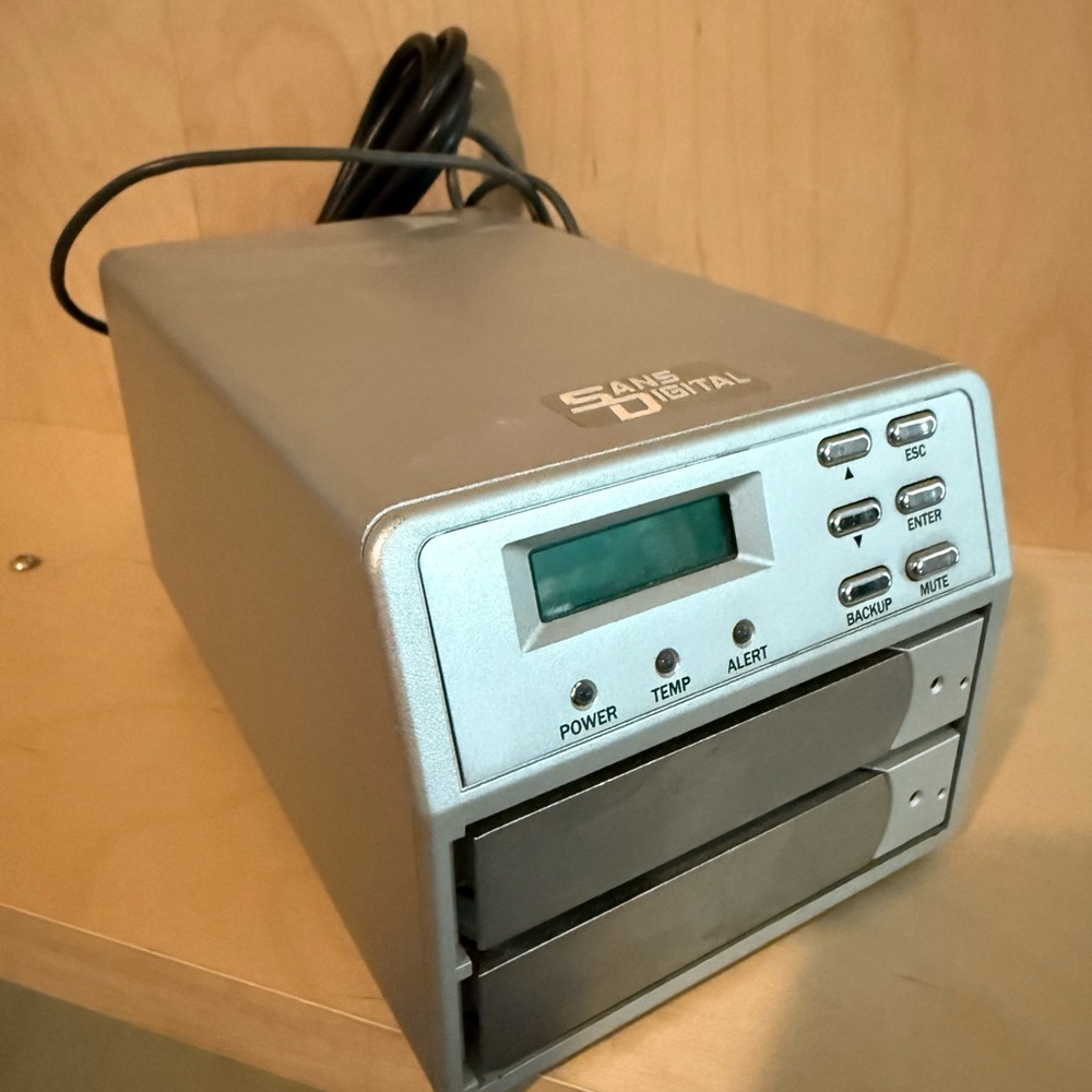 SANS DIGITAL MobileSTOR MS2UT